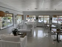 Bali Hai Beachfront Resort and Spa - Parvekkeita