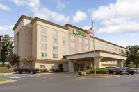 Wyndham Garden Duluth - 3-Star