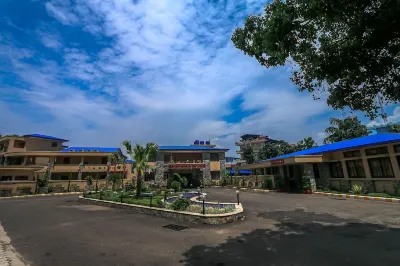 Bharatpur Garden Resort Hotels near CG Landmark MALL