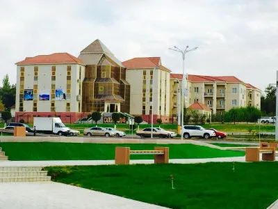 Hotel Ark MS Hotels near Bunker Game Club
