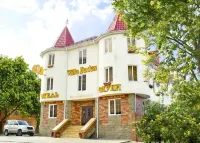 HOTEL MARTON BADEN