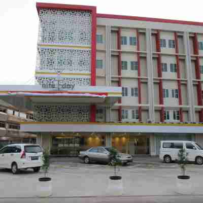 Nite and Day Batam Jodoh Square Hotel Exterior