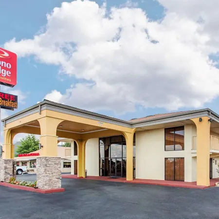 Econo Lodge Inn & Suites Griffin North