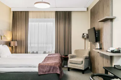 Best Western Ta Inn Hotel Hotels near Johannisbergs våtmarkspark