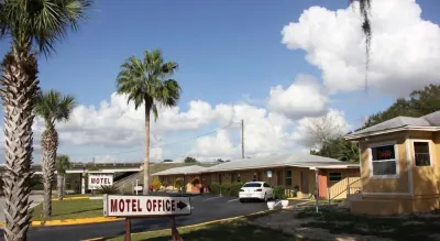 Prince of Wales Motel Hotels in Polk County