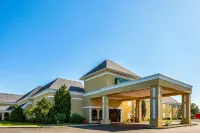 Quality Inn & Suites Coldwater Near I-69 Hotels in Coldwater