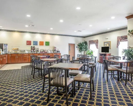 Comfort Suites - Jefferson City