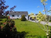 Dunshee Hotels near Skye Museum of Island Life