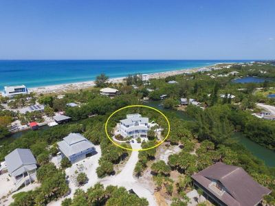 Surroundings Ponce de Leon Photo