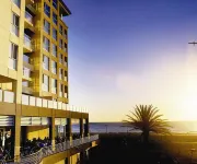 Oaks Glenelg Plaza Pier Suites