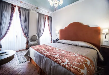 Palazzo Leopoldo Dimora Storica & Spa Отели в г. Радда-ин-Кьянти