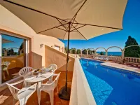 Canuta Baja 7 Hotels in Puerto Blanco Beach