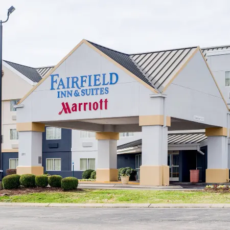 Fairfield Inn & Suites Nashville at Opryland Отели рядом с достопримечательностью «Опри Миллс»