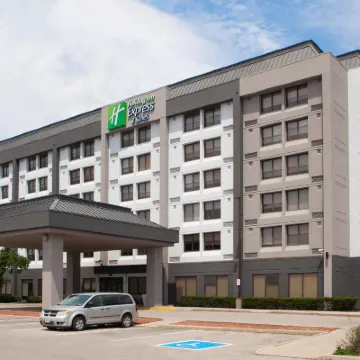 Holiday Inn Express & Suites MISSISSAUGA-TORONTO SOUTHWEST by IHG Hotels near Kariya Park