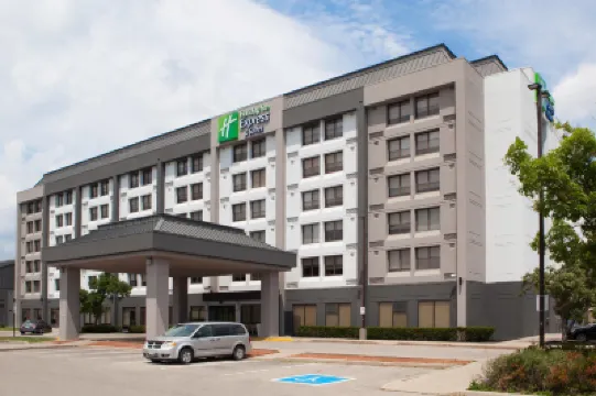 Holiday Inn Express & Suites MISSISSAUGA-TORONTO SOUTHWEST by IHG Hotels in 