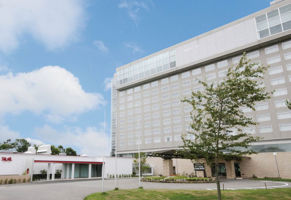 3. Sapporo ..