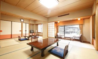 Wakamatsu Honten - Housity