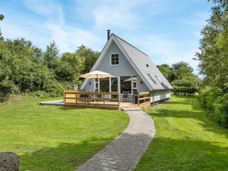 "Thormund" - 350m from the Sea Отели в г. Humble