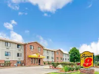 Super 8 by Wyndham Lenexa Overland Park/Mall Area Hotel a Lenexa