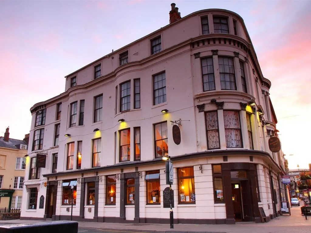 The Dickens Bar & Inn - Scarborough
