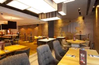 哈利法克斯鎮中心普瑞米爾酒店 - 早餐