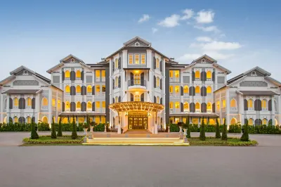 Le Thatluang d'or Boutique Hotel Hotels near Pha That Luang