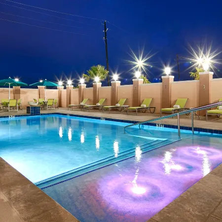 Best Western Premier Ashton Suites-Willowbrook