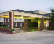 Comfort Inn & Suites Hotels in Red Oak