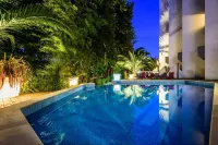 Hôtel le Bayonne - Pool