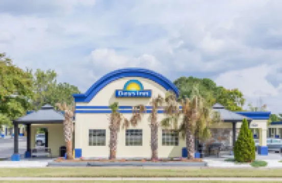 Days Inn by Wyndham Virginia Beach Town Center Hotels near Sandler Center
