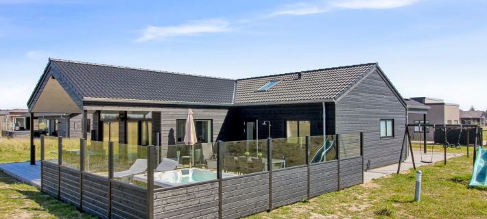 "Ambra" - 950m from the Sea Hotels in Lokken