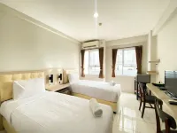 Comfort and Homey Studio Room (No Kitchen) Elvis Tower Apartment Hotels near MASJID Baitul Manshurin (LDII)
