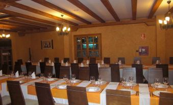 Hotel Alda Tordesillas - Housity
