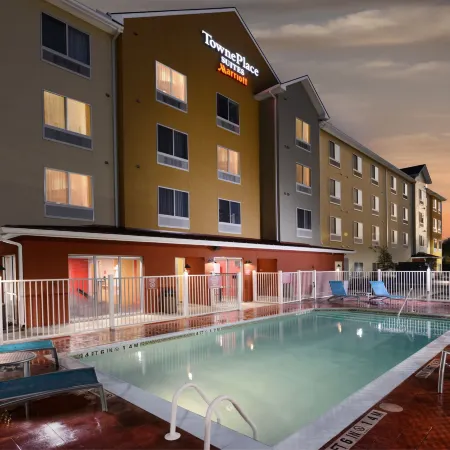 TownePlace Suites Houston Westchase Отели рядом с достопримечательностью «Торговый квартал Харвин-Драйв»