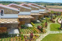Akrolithos Luxury Suites & Spa