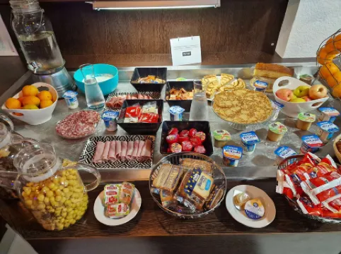 Kyriad Design Enzo Montlucon - Saint Victor