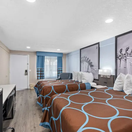 Super 8 by Wyndham Kissimmee/Orlando