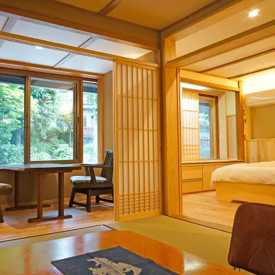 Sumiyosiya Ryokan Hotels near Oborozukiyo no Yakata Hanzan Bunko