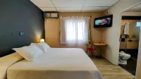 Hotel Alpre - ที่มีบาร์