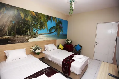 C Stone Hotel Отели в г. Kenjeran