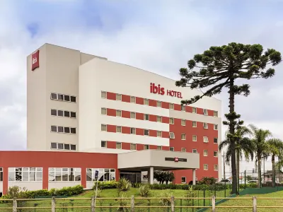 宜必思庫裡提巴機場飯店 Portico of Sao Jose dos Pinhais附近的飯店