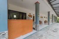 RedDoorz near Ciletuh Sukabumi Hotel di Ciemas