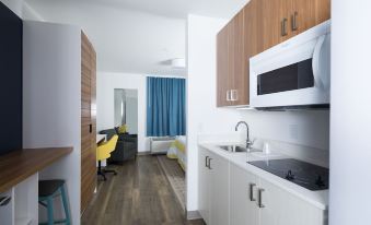 Uptown Suites Extended Stay Miami FL – Homestead