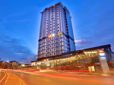 Tryp by Wyndham Istanbul Basin Ekspres