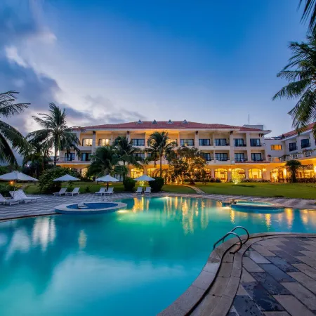 Con Dao Resort Отели рядом с достопримечательностью «Пляж Анхай»