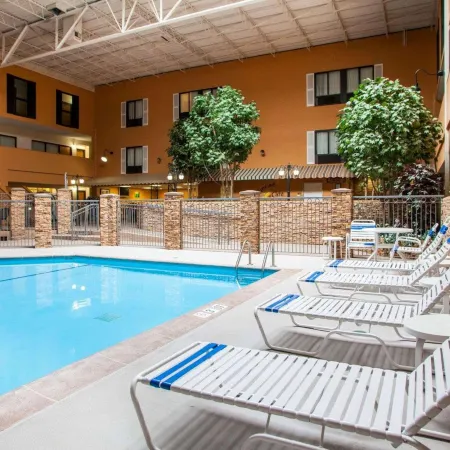 Quality Inn & Suites Ames Conference Center Near Isu Campus