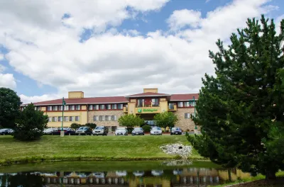 Holiday Inn Pewaukee-Milwaukee West 피워키 호텔
