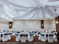 Four Points by Sheraton Winnipeg South Hotels near Fort Gary