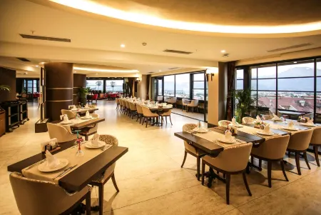 Ramada by Wyndham Isparta Отели в г. Isparta Merkez