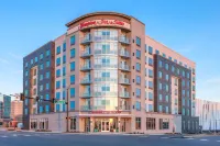 Hampton Inn & Suites by Hilton Huntsville Downtown Các khách sạn ở Huntsville